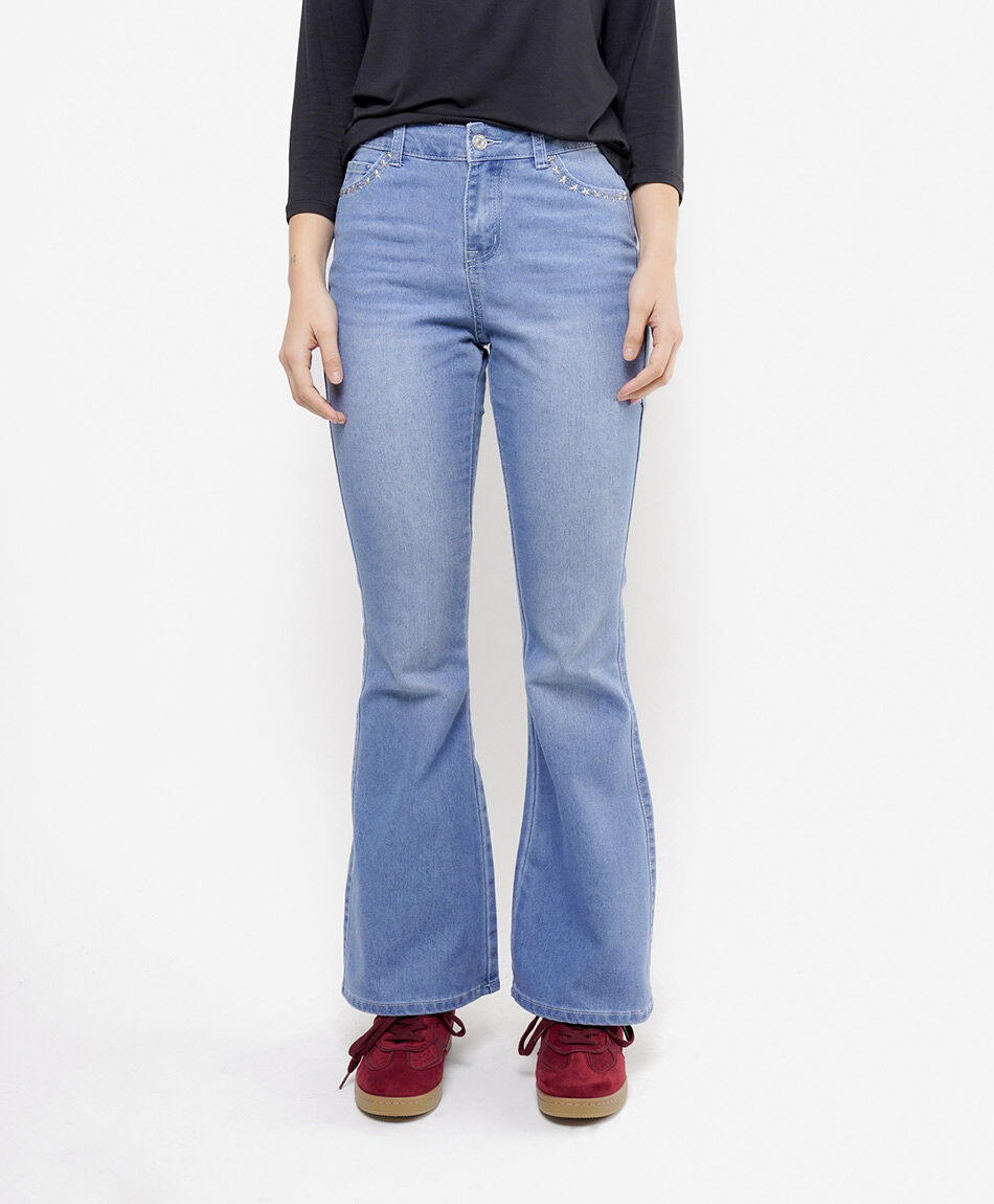 Jeans mujer flare tachas estrellas
