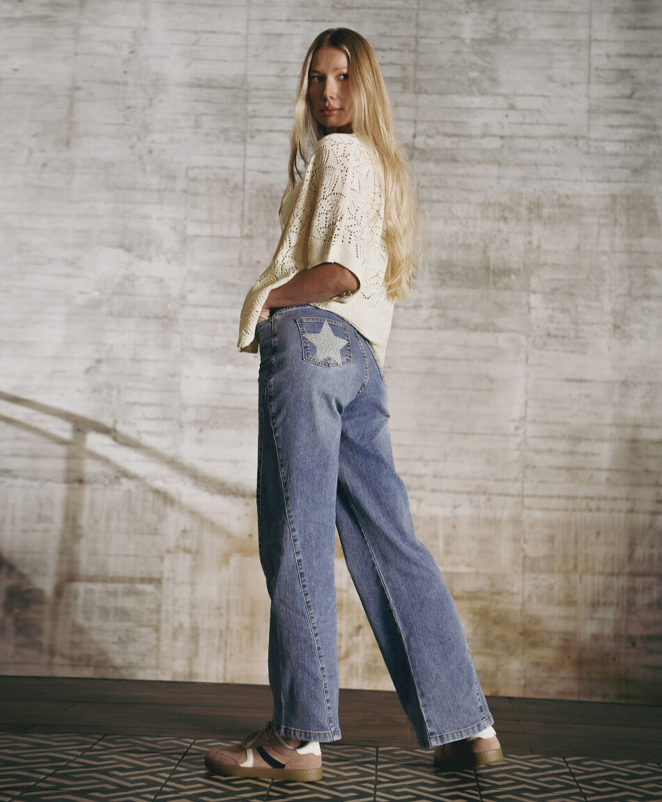 Jeans mujer wide leg estrella met&aacute;lica