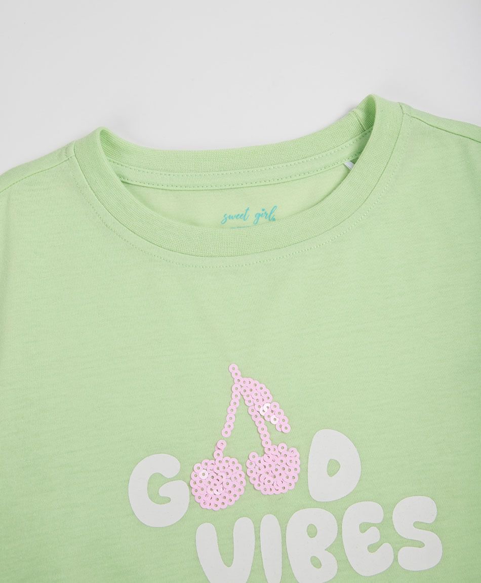 Remera ni&ntilde;a good vibes nudo
