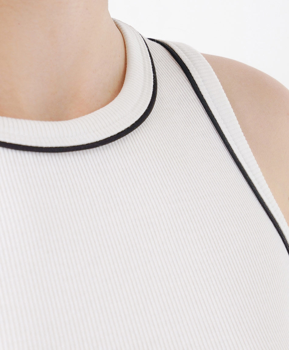 Remera mujer pipping contraste blanca