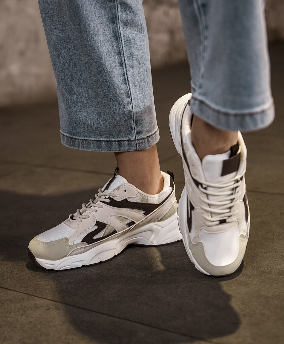 Zapatilla mujer retro urbana