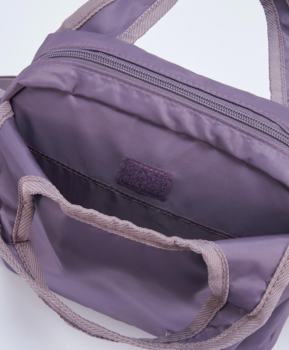 Lonchera escolar morada