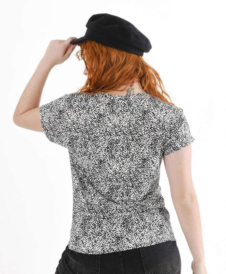 Polera mujer animal print