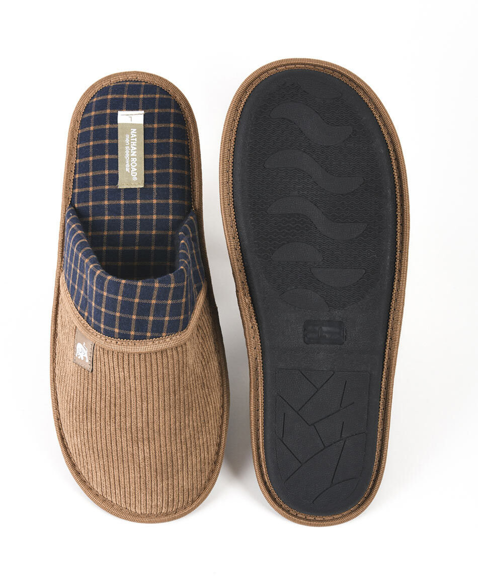 Pantufla hombre escoc&eacute;s