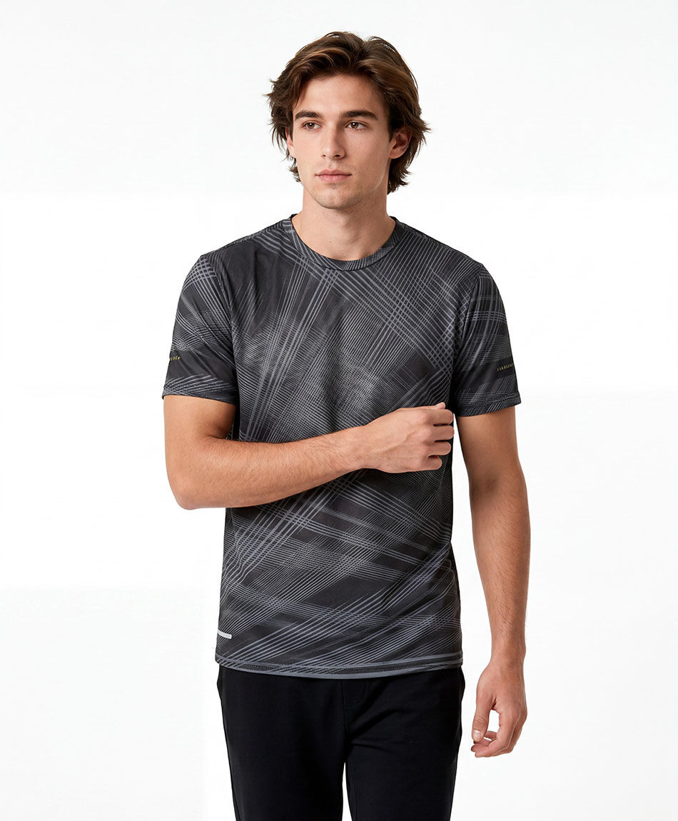 Remera deportiva hombre negra l&iacute;neas