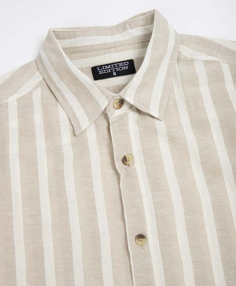 Camisa hombre l&iacute;neas lino beige