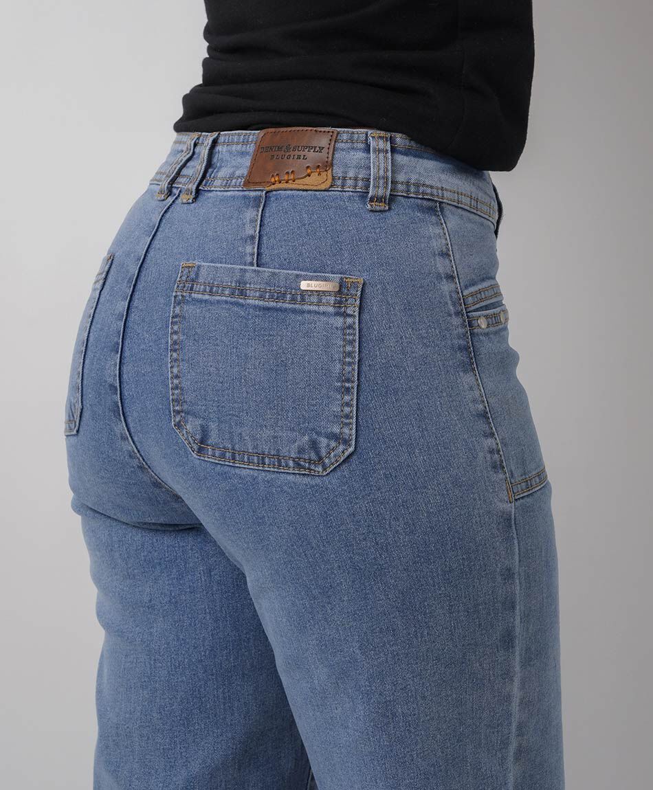 Jeans mujer wide leg bolsillo parche