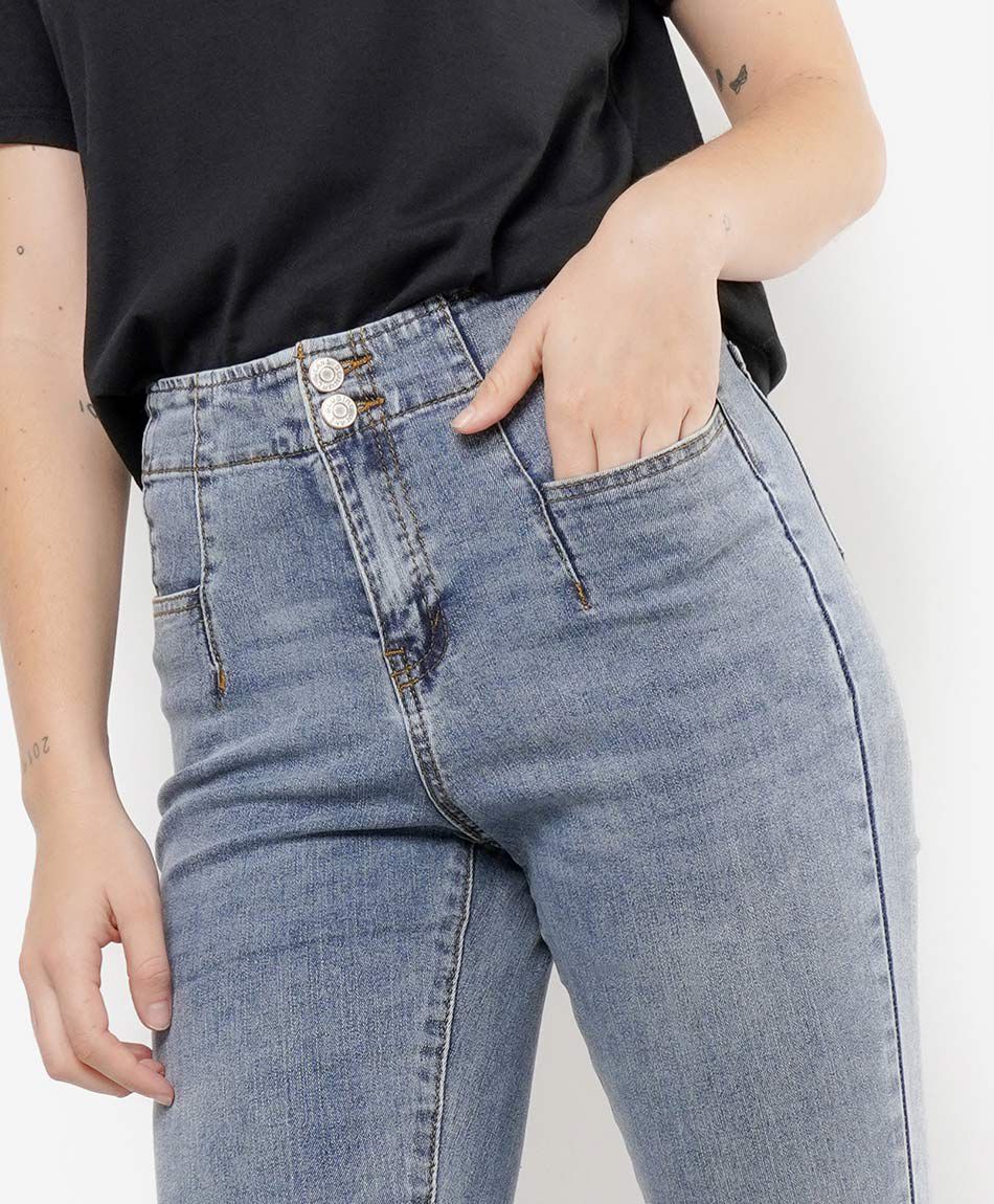 Jeans mujer flare pretina costuras