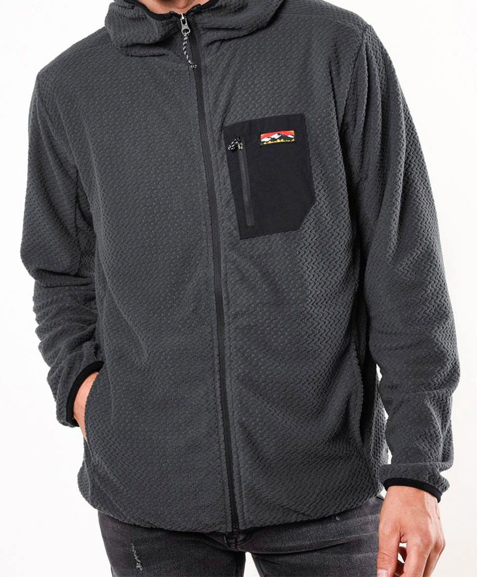 Buzo hombre outdoor textura