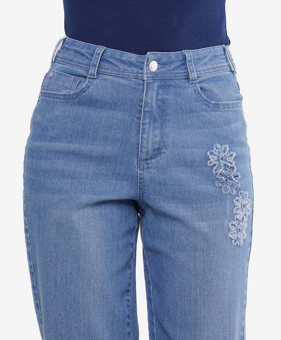 Jeans mujer bordado flores