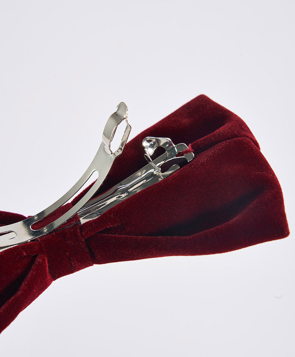 Pinche mujer dise&ntilde;o mo&ntilde;o burdeo