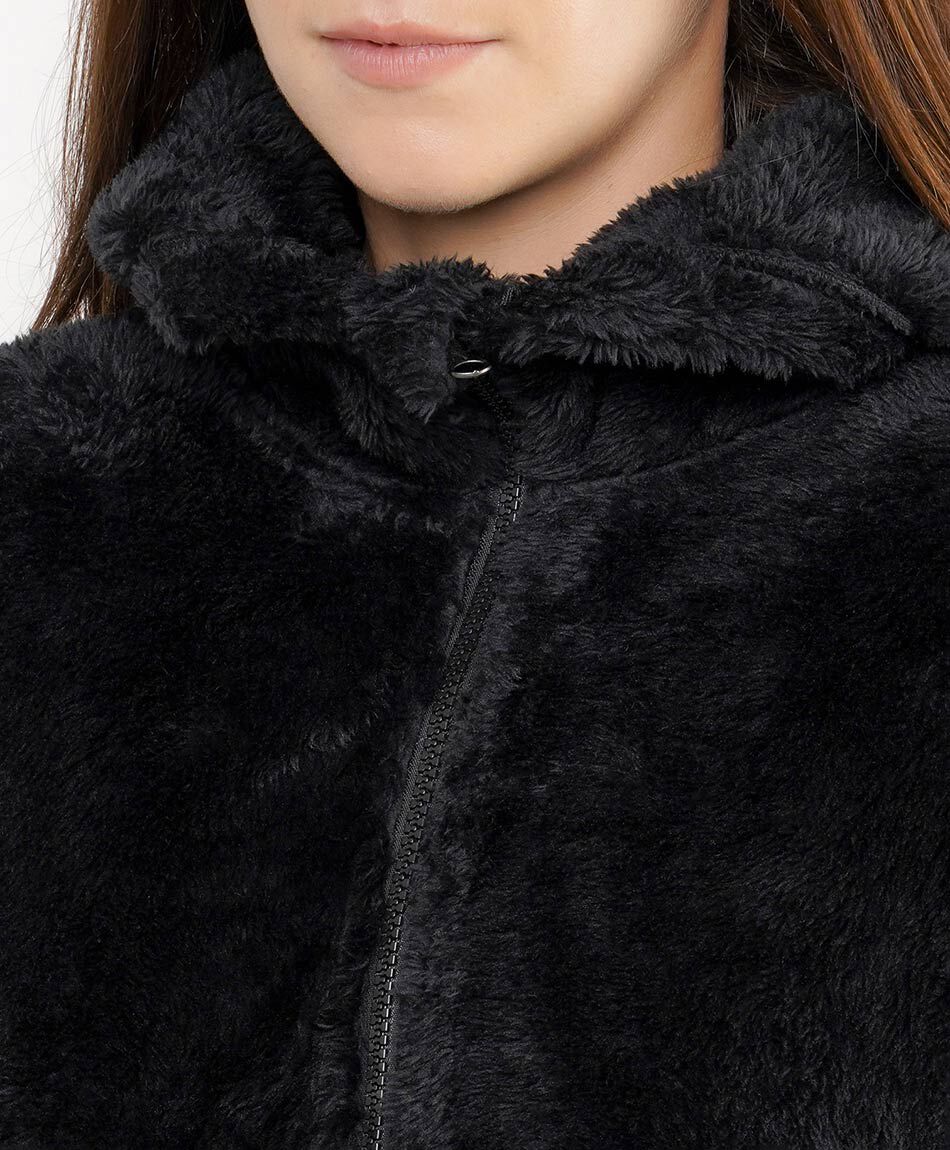 Polar mujer pelitos