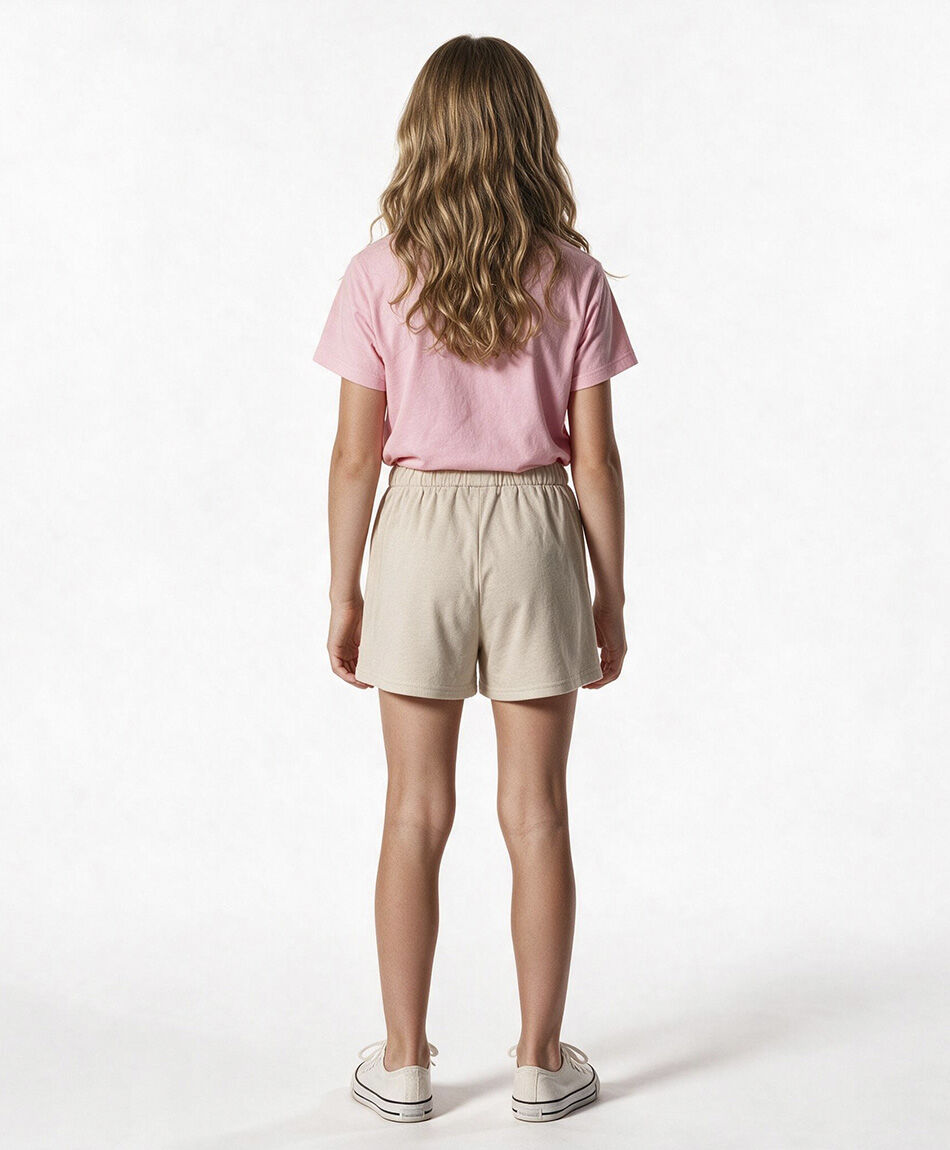 Short ni&ntilde;a liso