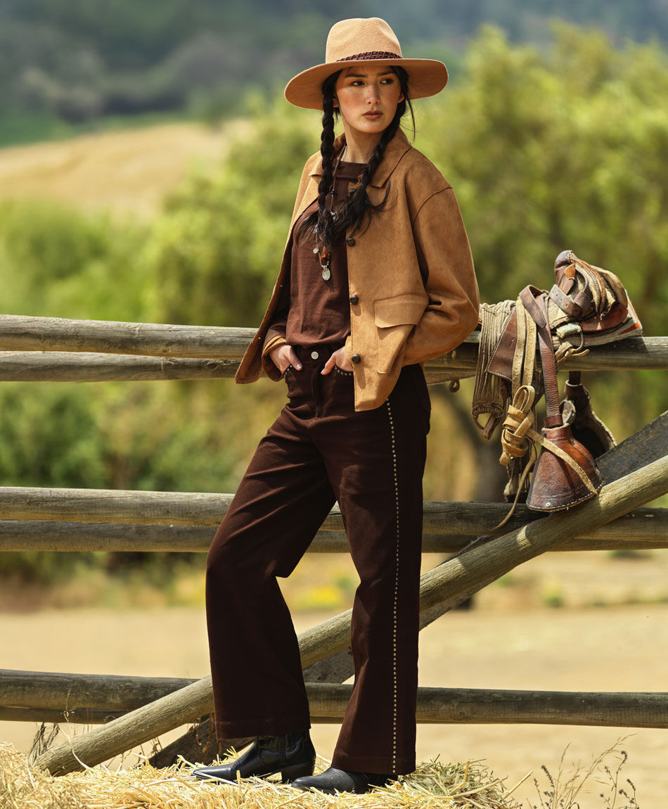 Jeans mujer tiro medio marr&oacute;n