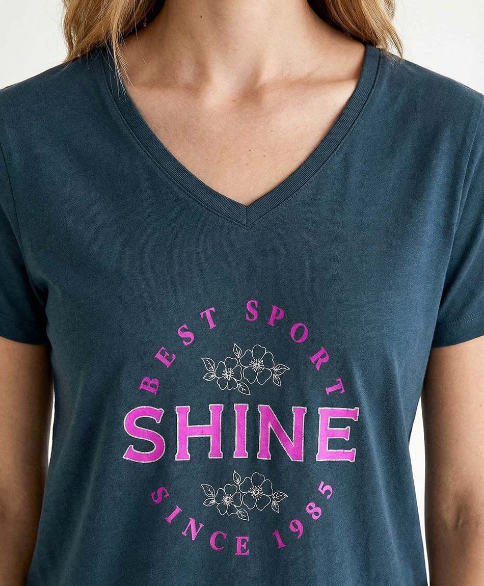 Remera deportiva mujer since 1985