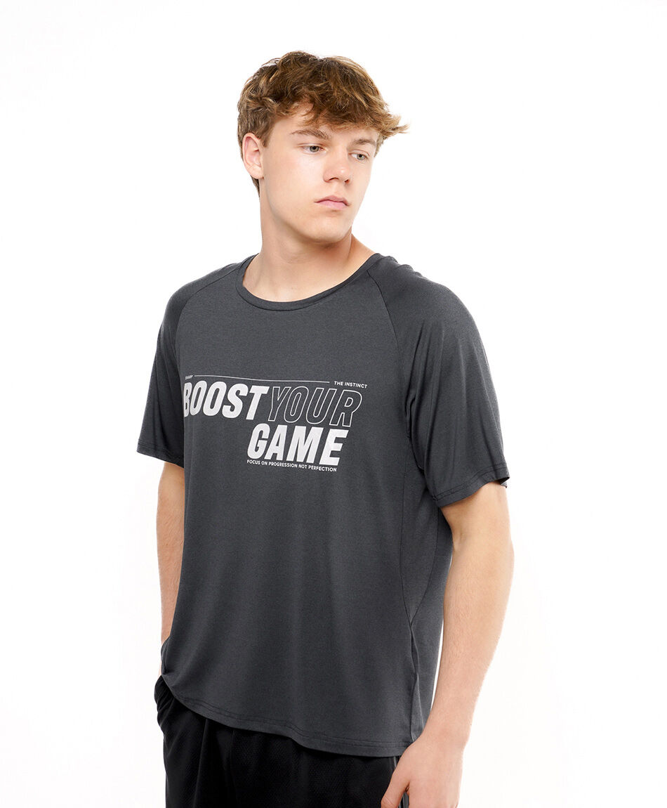 Remera deportiva hombre frase gris