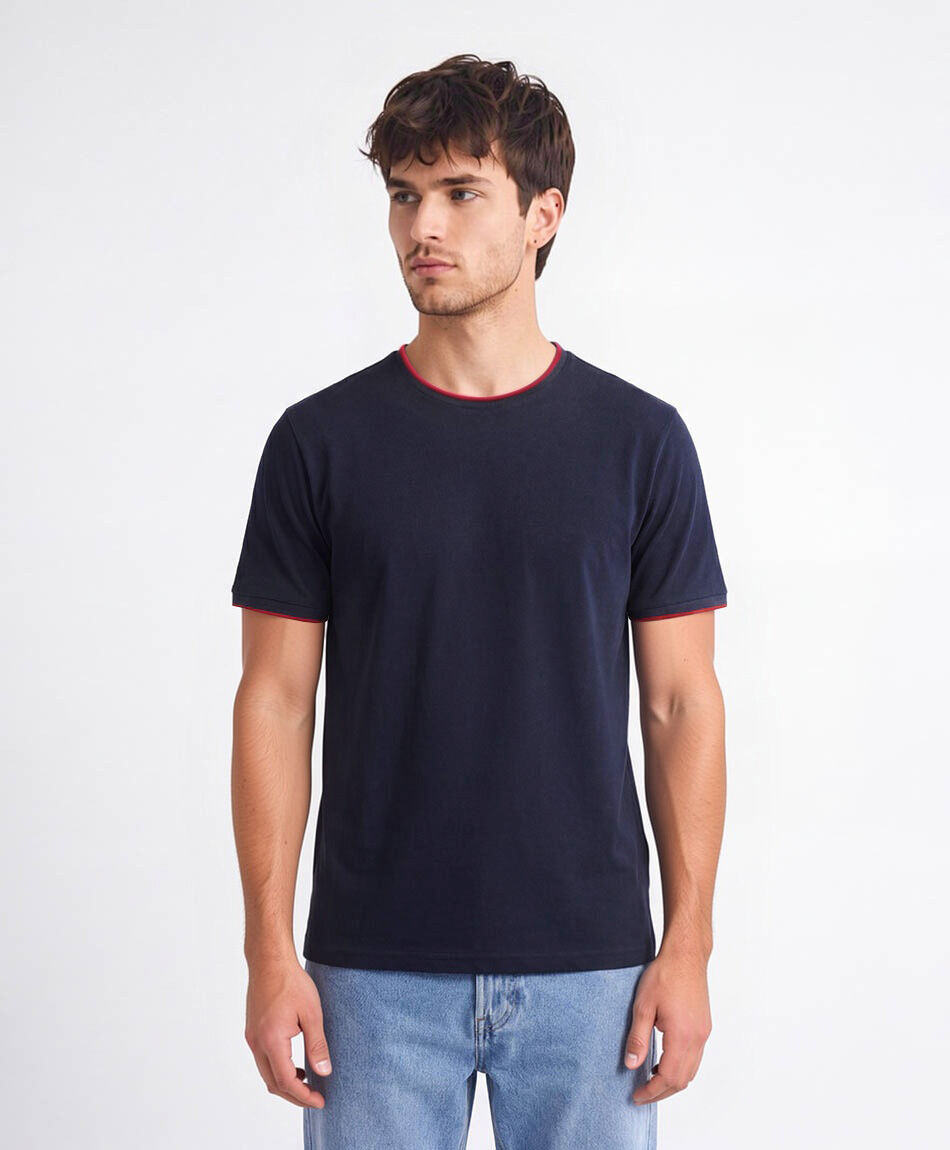 Remera hombre contraste