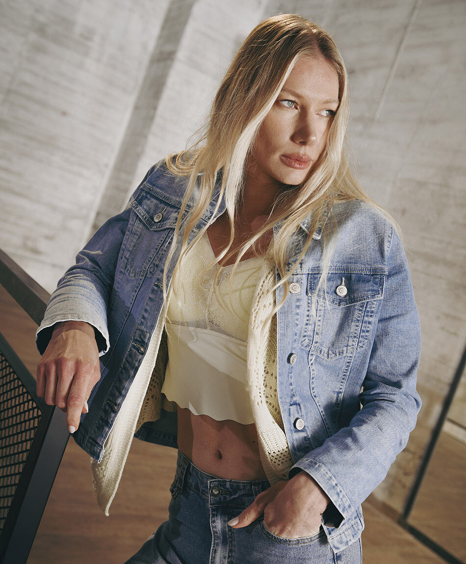 Campera mujer denim entallada
