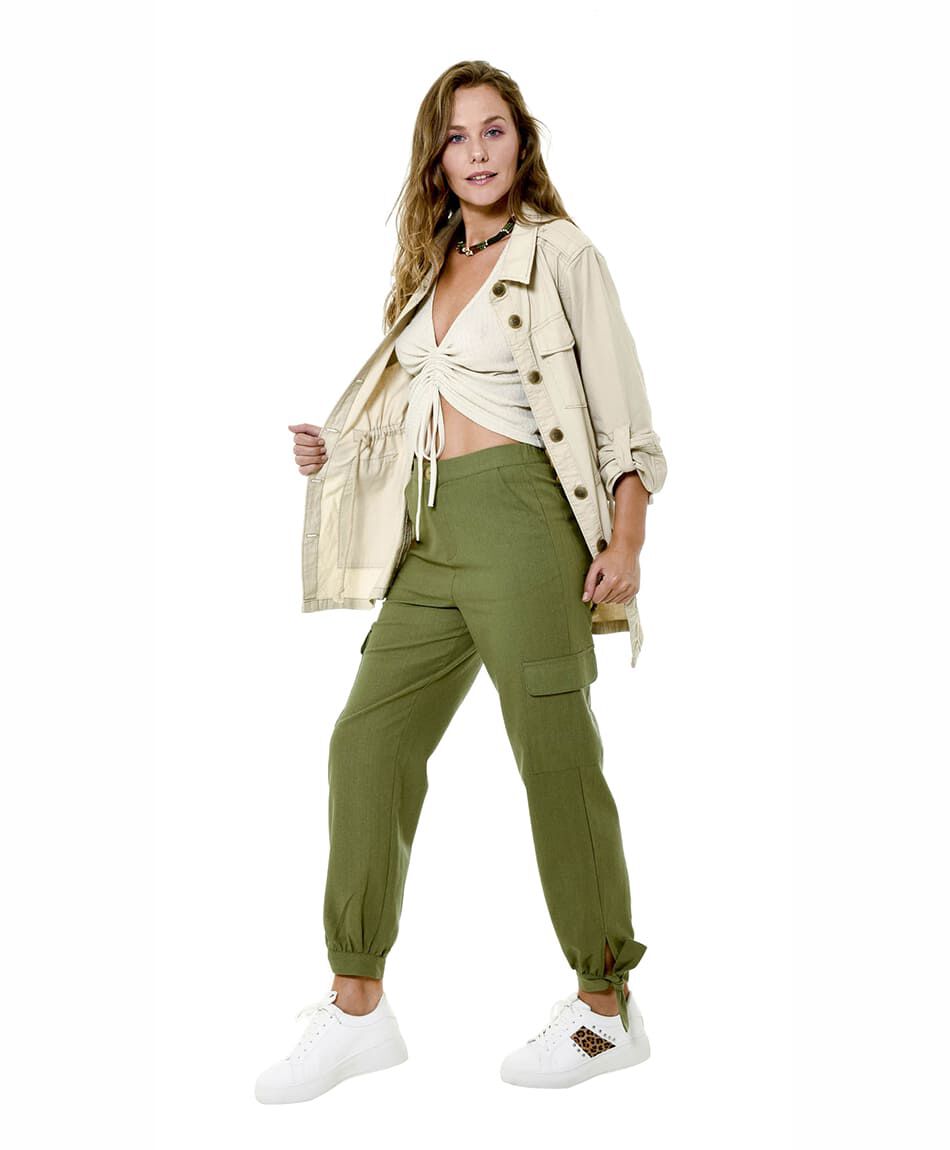 Chaqueta safari bolsillos