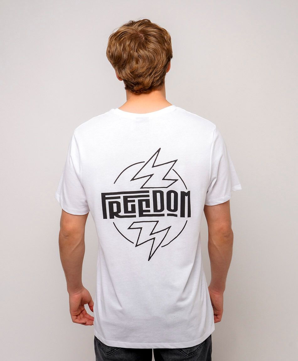 Remera hombre doble estampado freedom