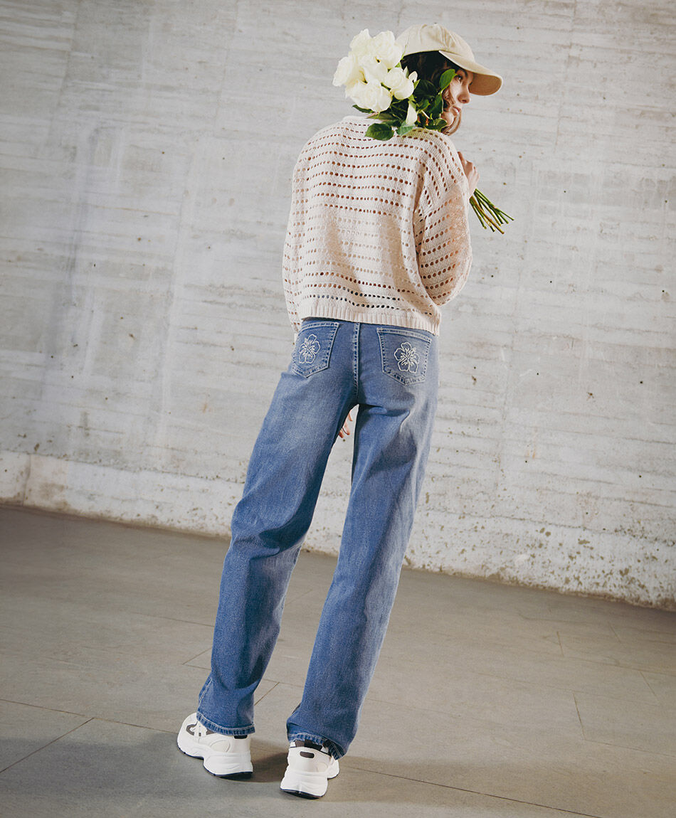 Jeans mujer straight orqu&iacute;dea bordada