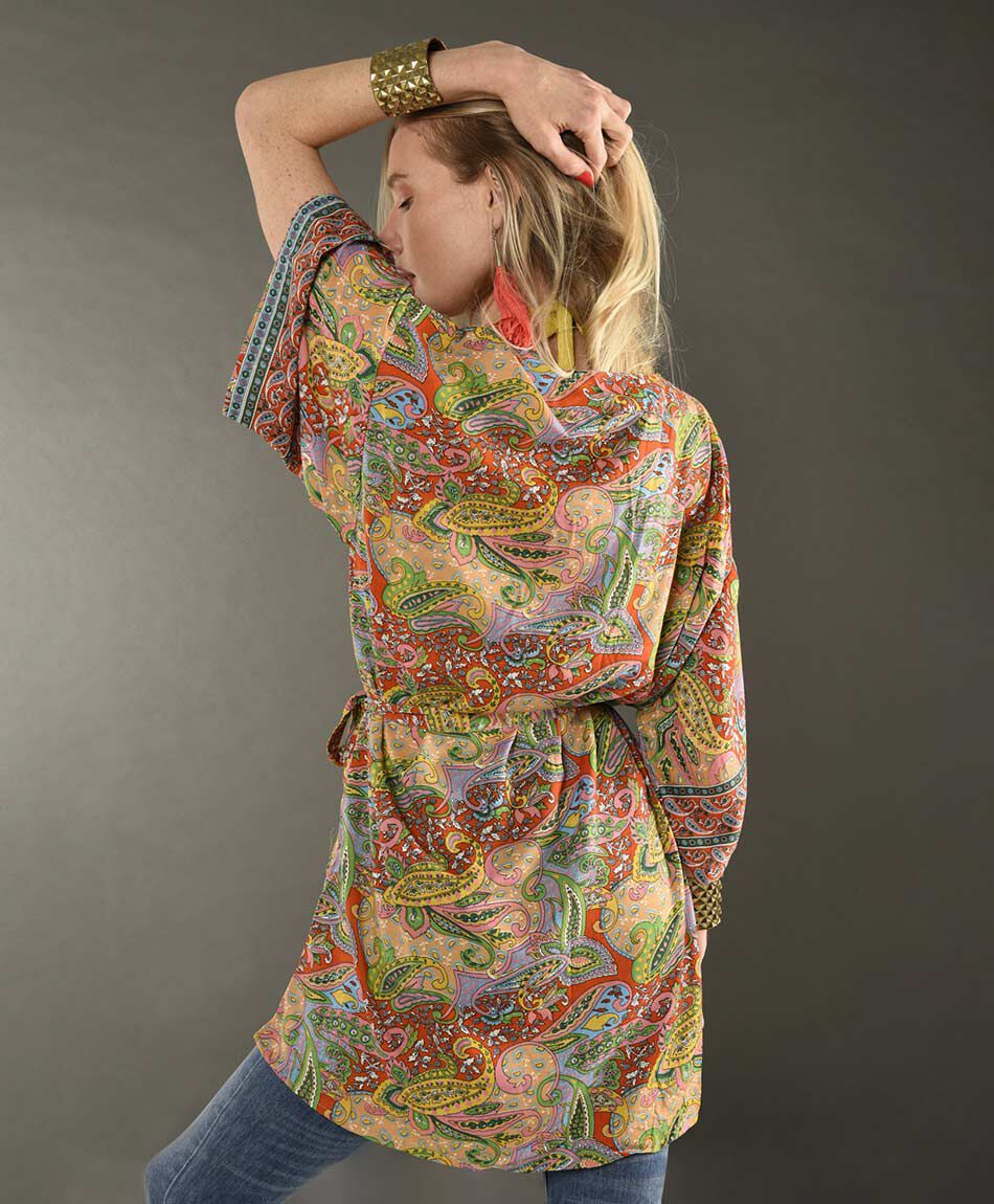 Kimono diseno paisley