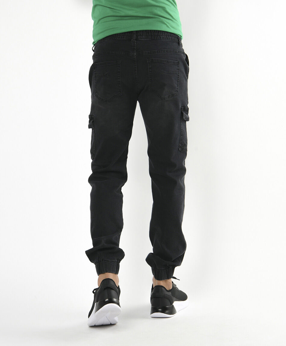 Jeans hombre jogger gris oscuro