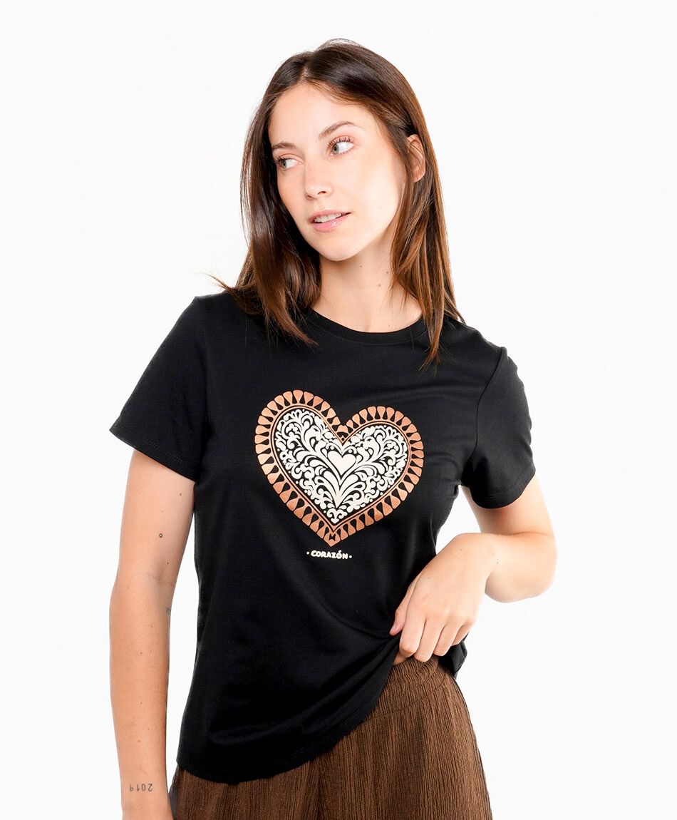 Remera mujer estampado corazon