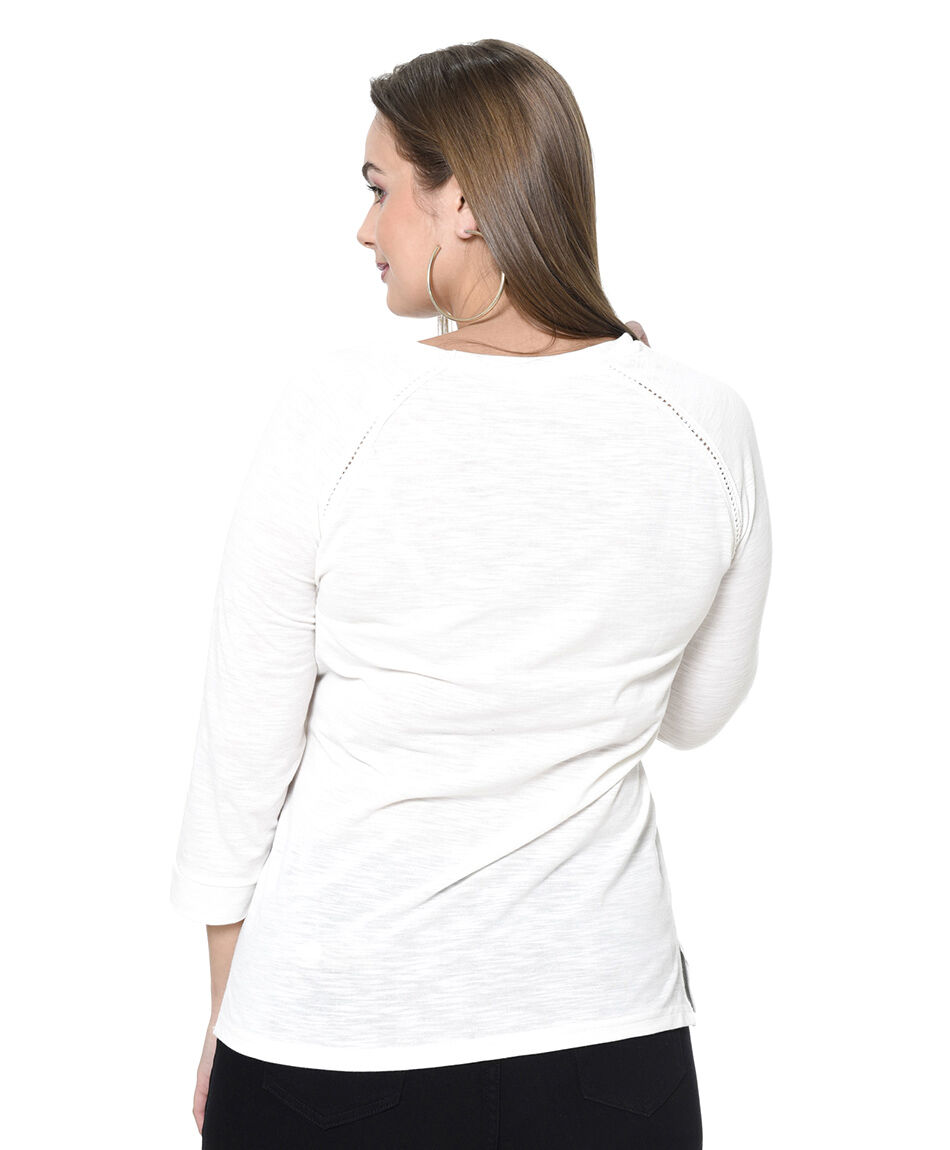 Polera con encaje