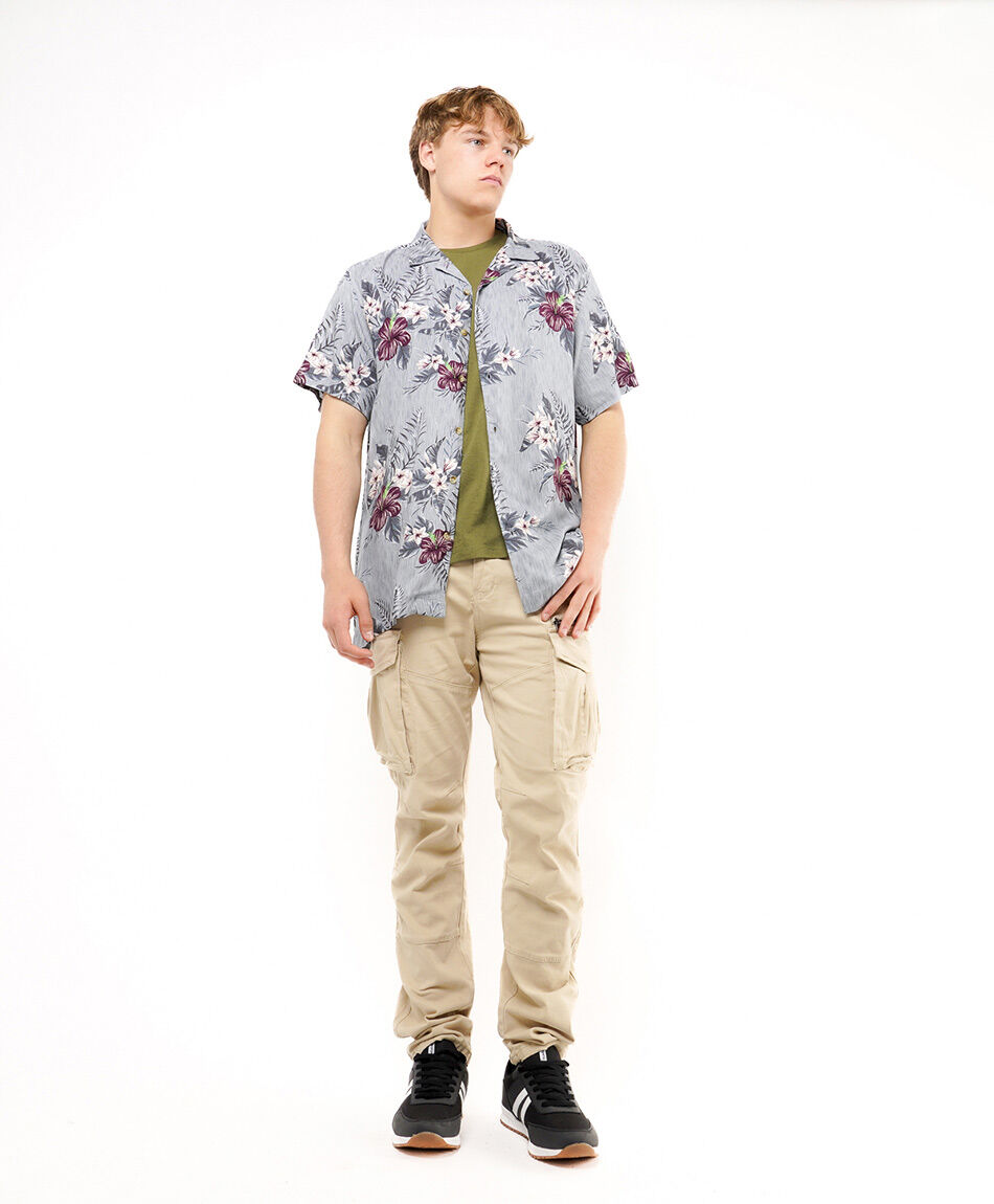 Camisa hombre casual dise&ntilde;o hojas y flores