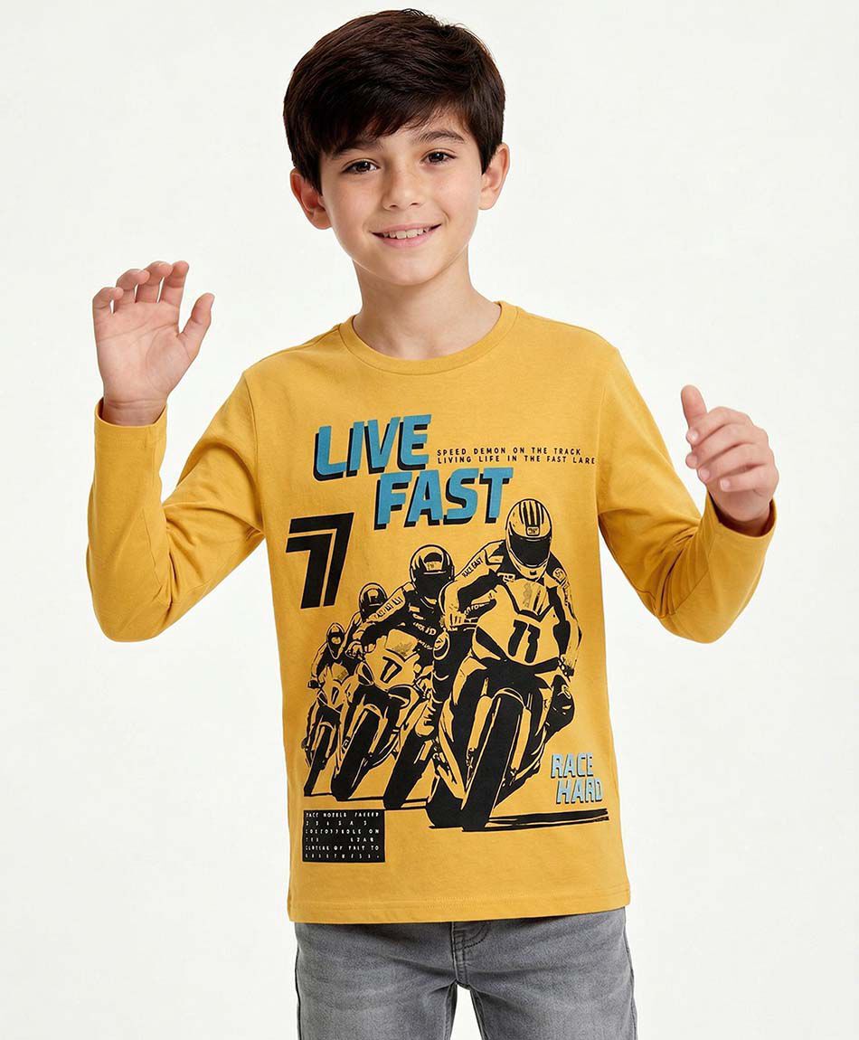 Remera ni&ntilde;o estampado live fast