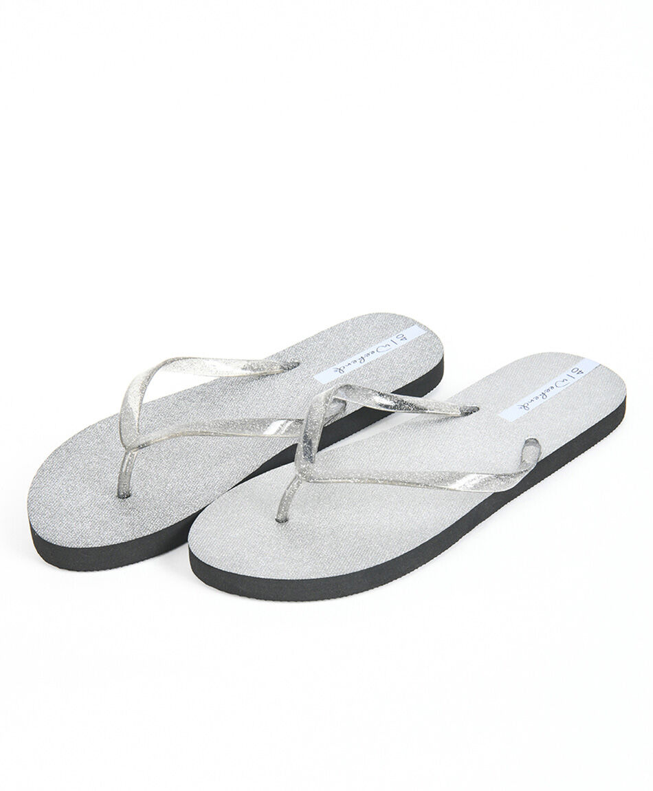 Hawaiana mujer brillante gris