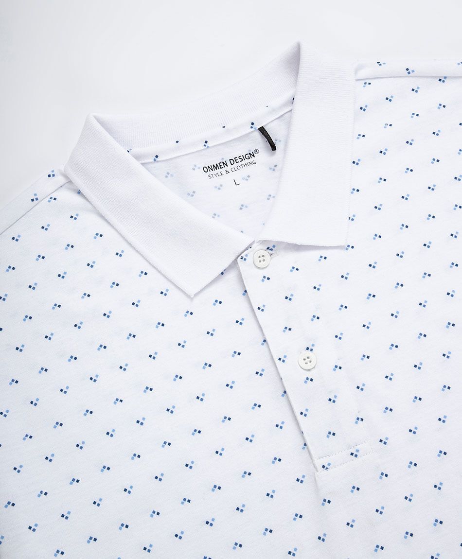 Remera hombre cuello polo puntos azules