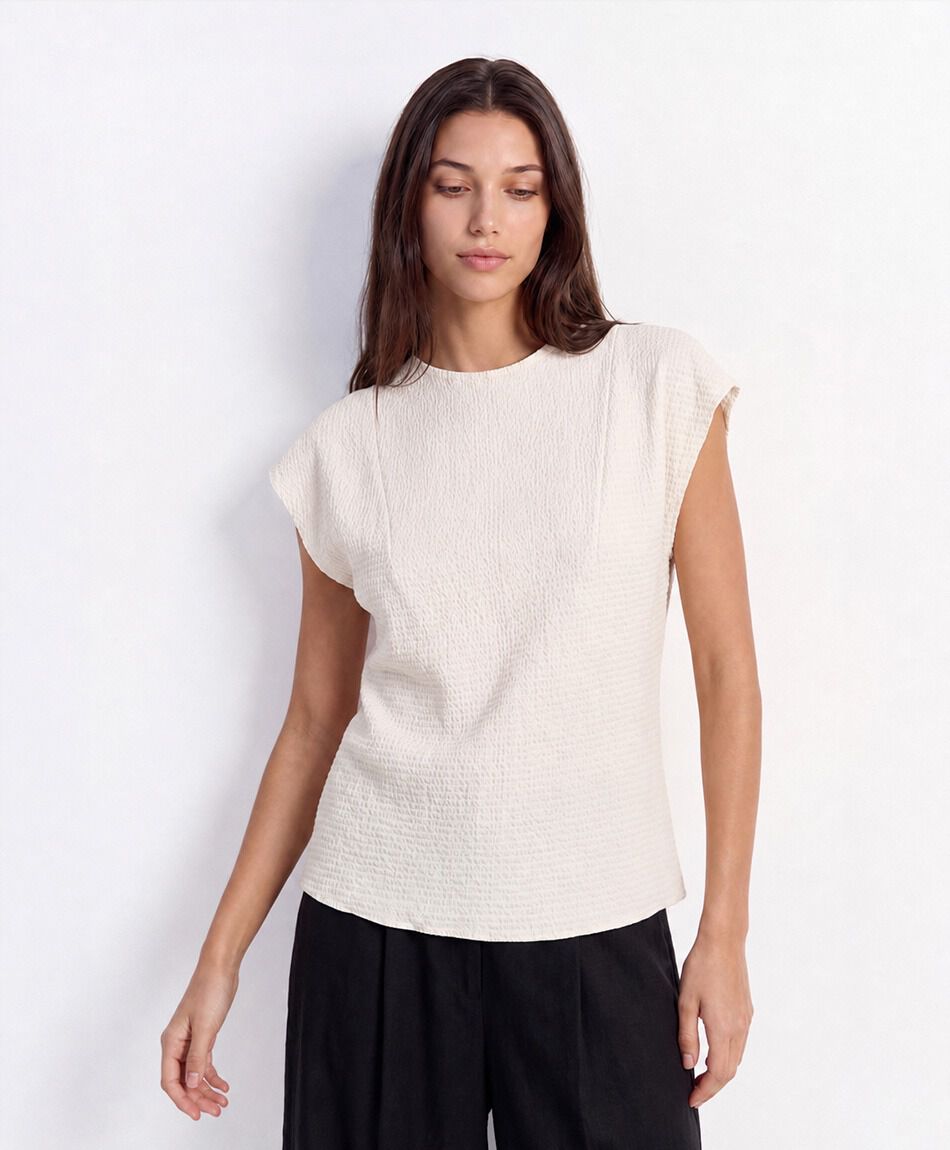 Remera mujer mini cuello textura