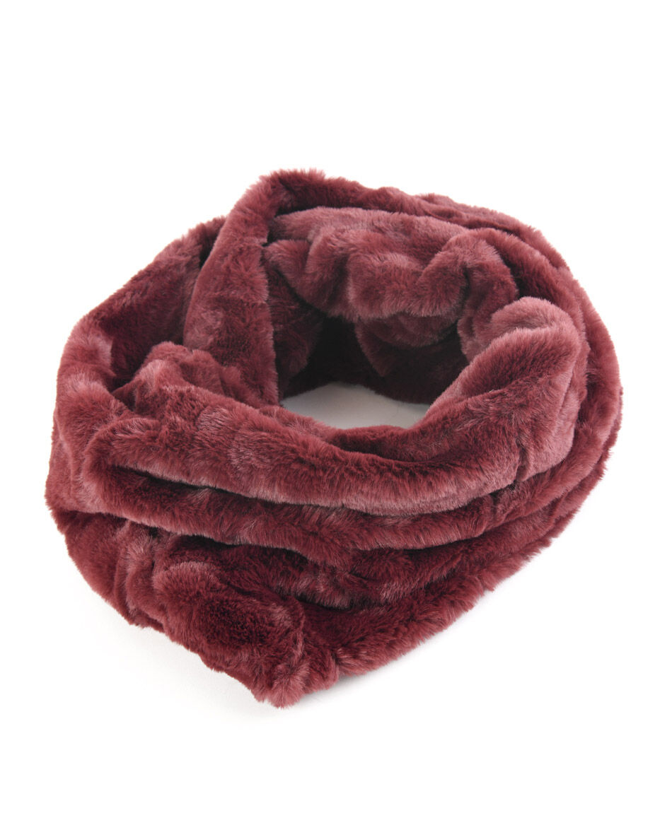 Cuello mujer pelitos rojo