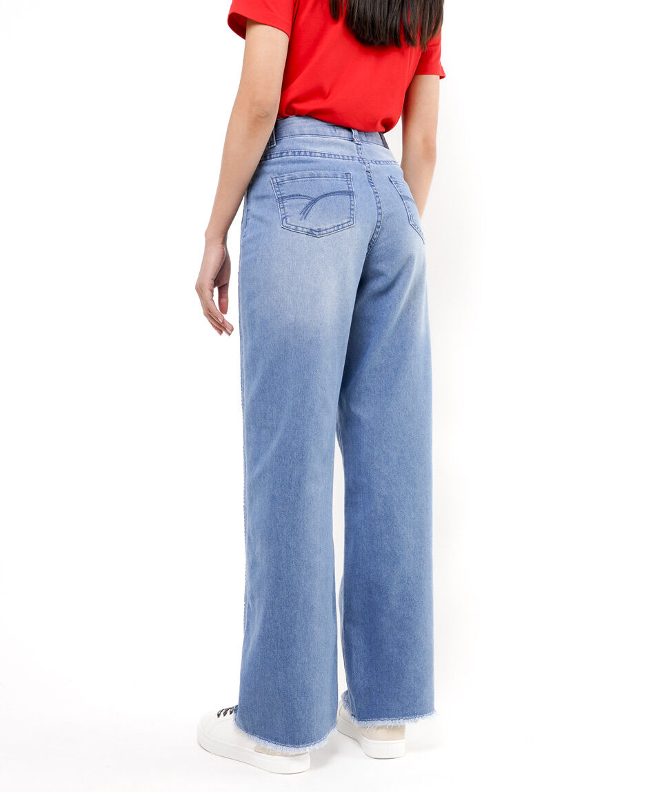 Jeans mujer l&iacute;neas bordadas