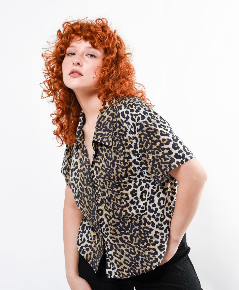Camisa mujer animal print camisera