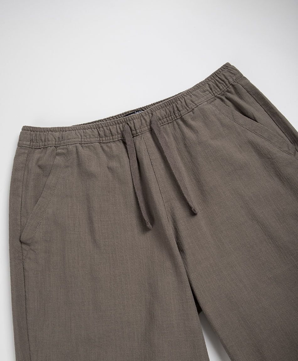 Short hombre caf&eacute;