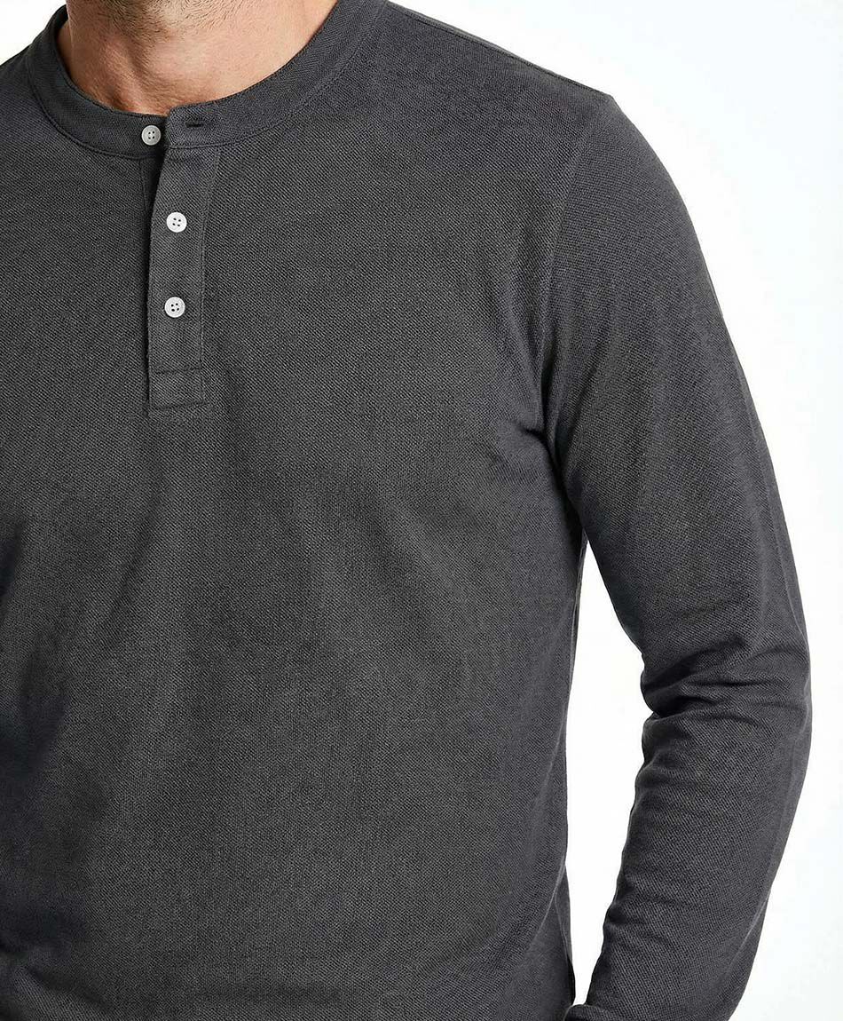 Remera hombre botones gris
