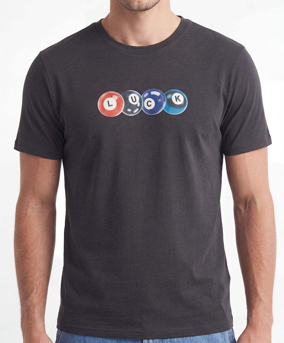 Remera hombre estampado luck billar