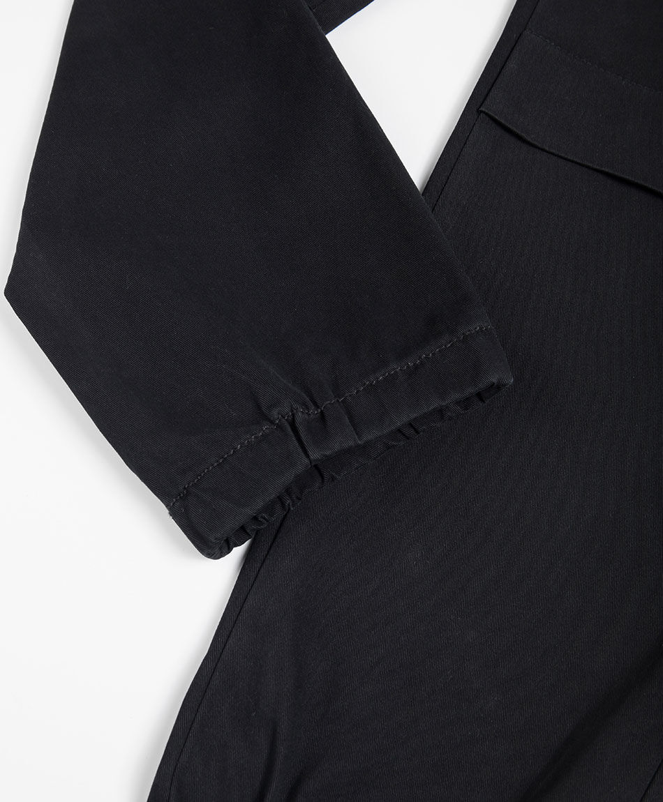 Pantal&oacute;n ni&ntilde;o cargo negro