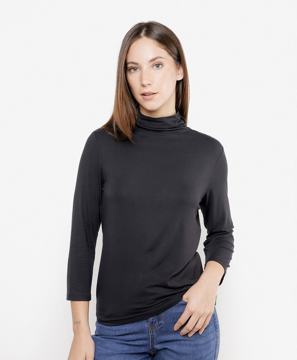 Remera mujer lisa cuello alto