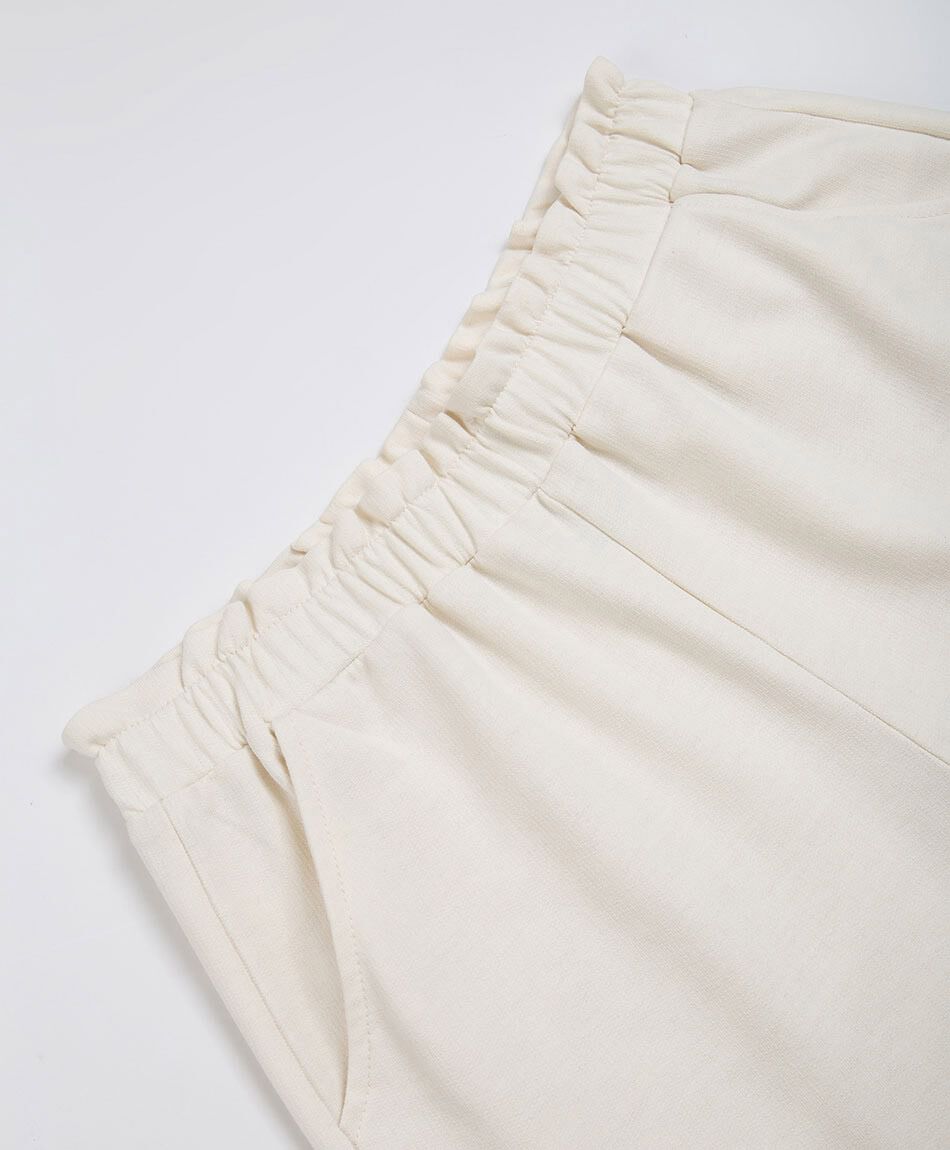 Short ni&ntilde;a beige