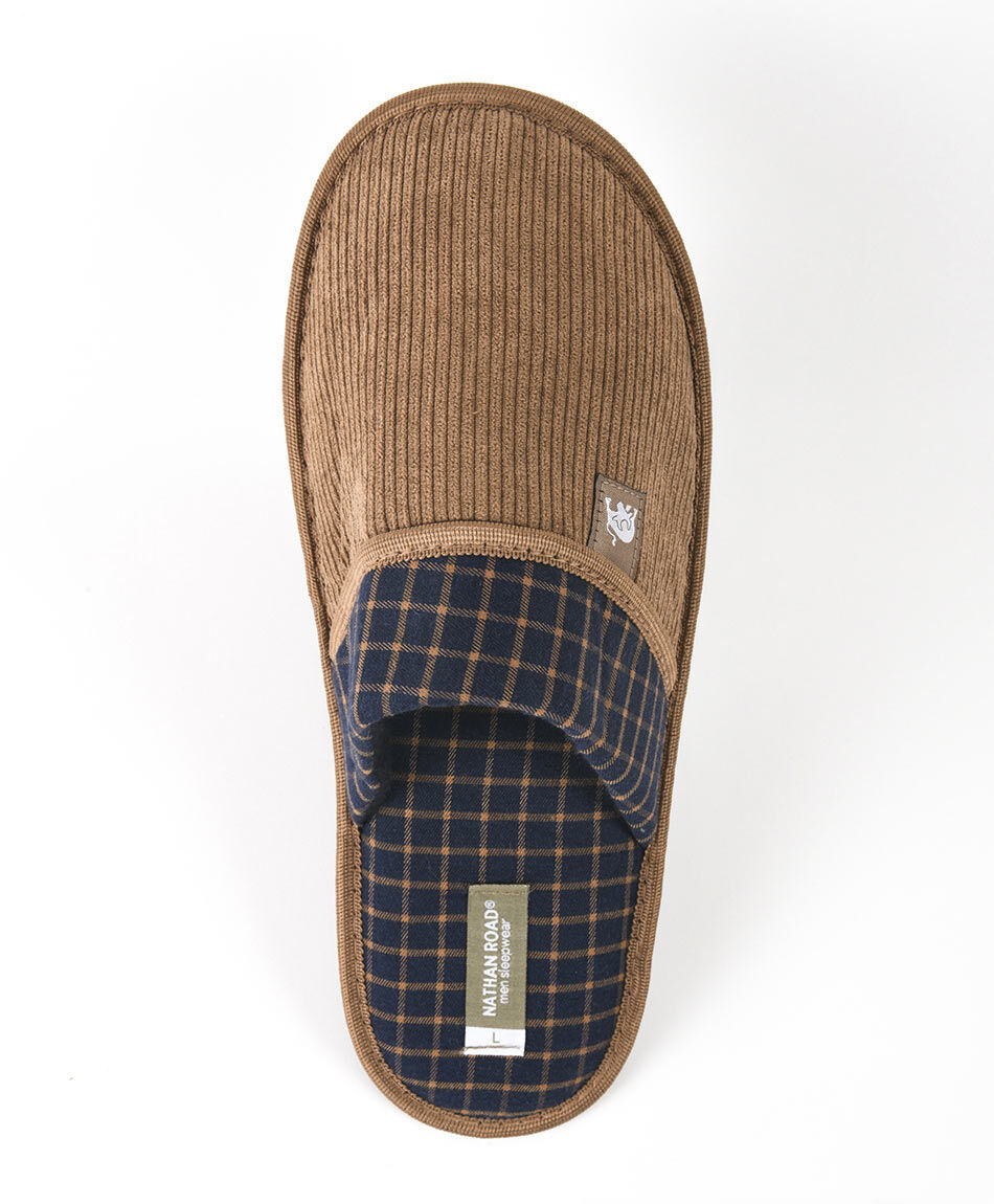Pantufla hombre escoc&eacute;s