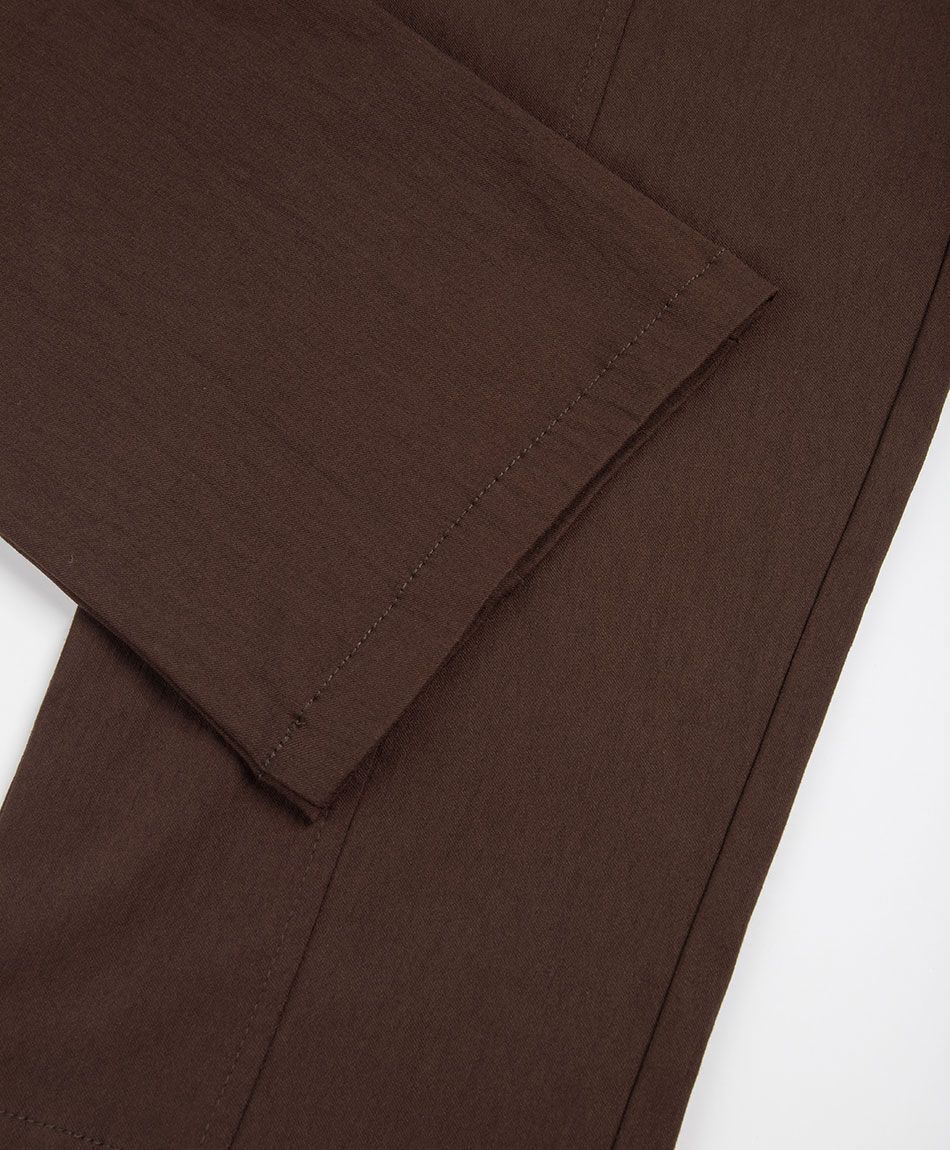 Pantal&oacute;n mujer caf&eacute; detalle dorado