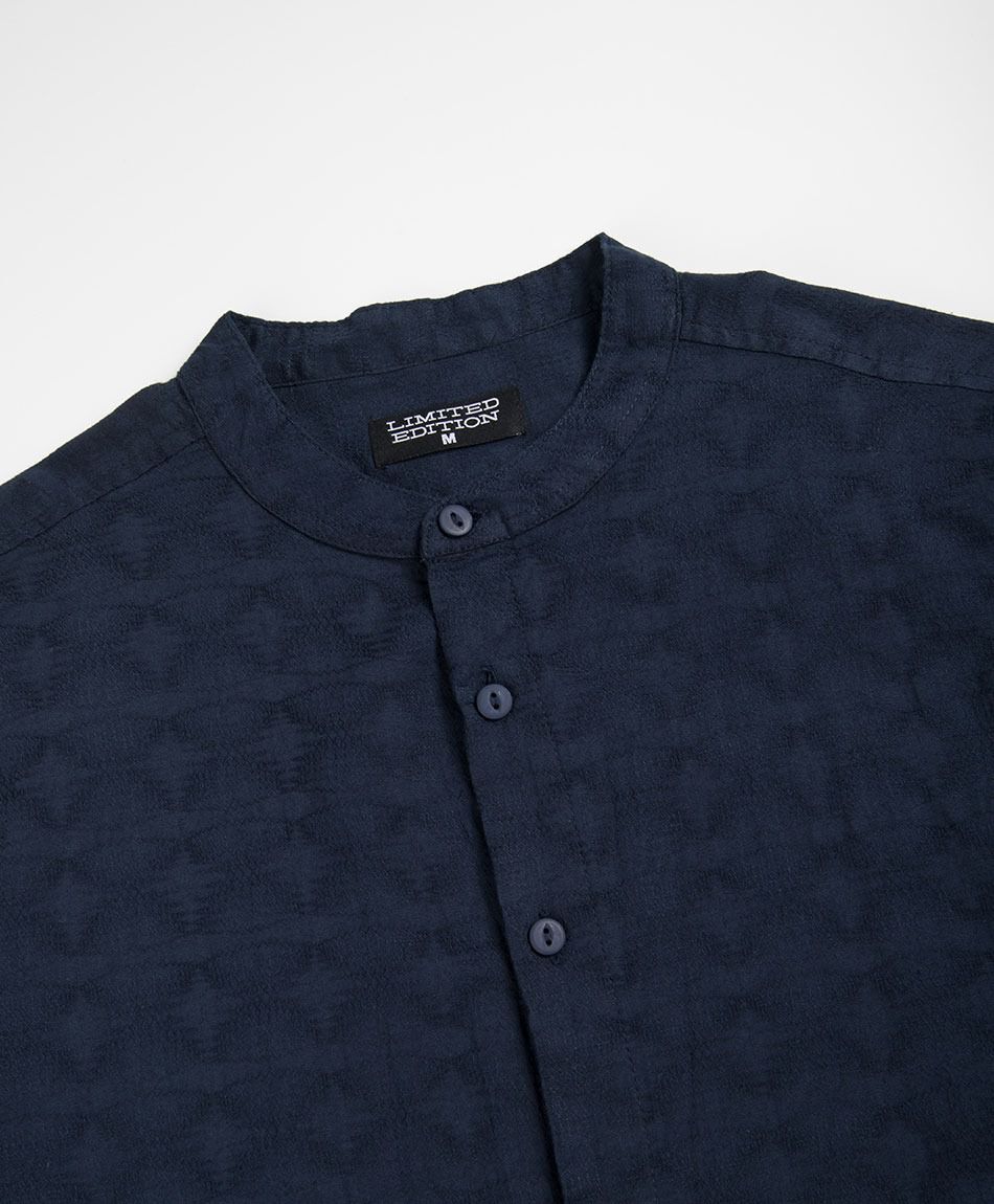 Camisa hombre patr&oacute;n navy