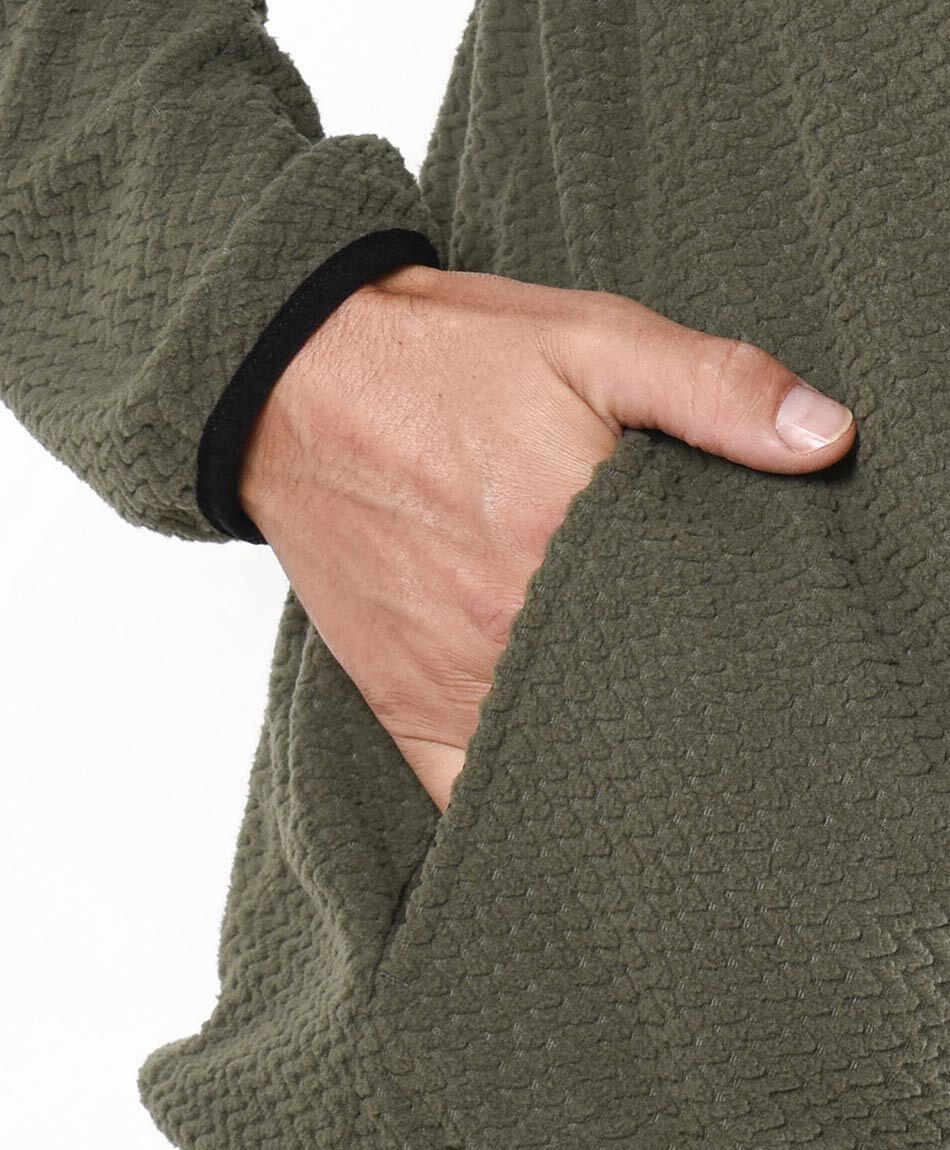 Buzo hombre outdoor textura