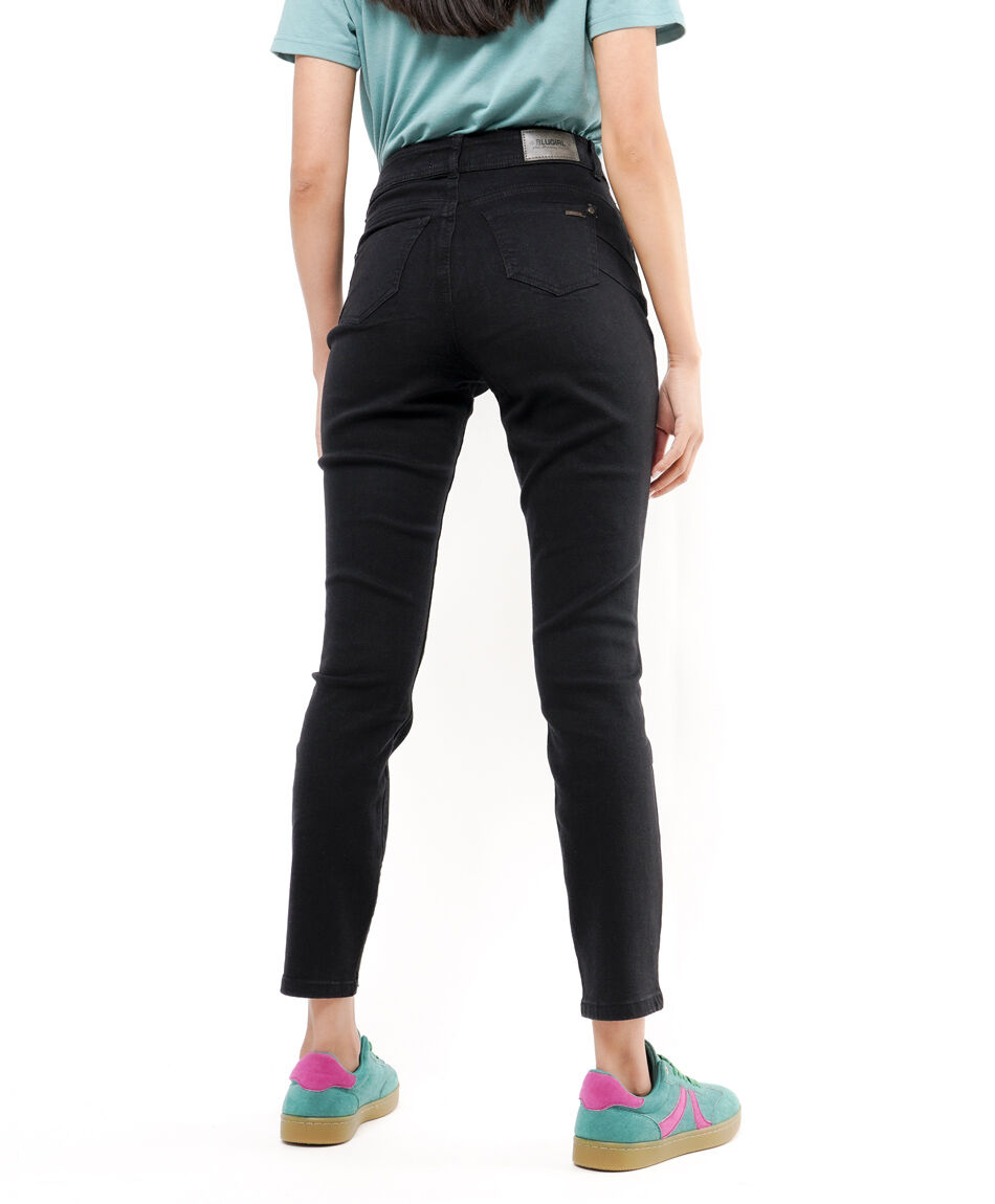 Jeans mujer dise&ntilde;o push up