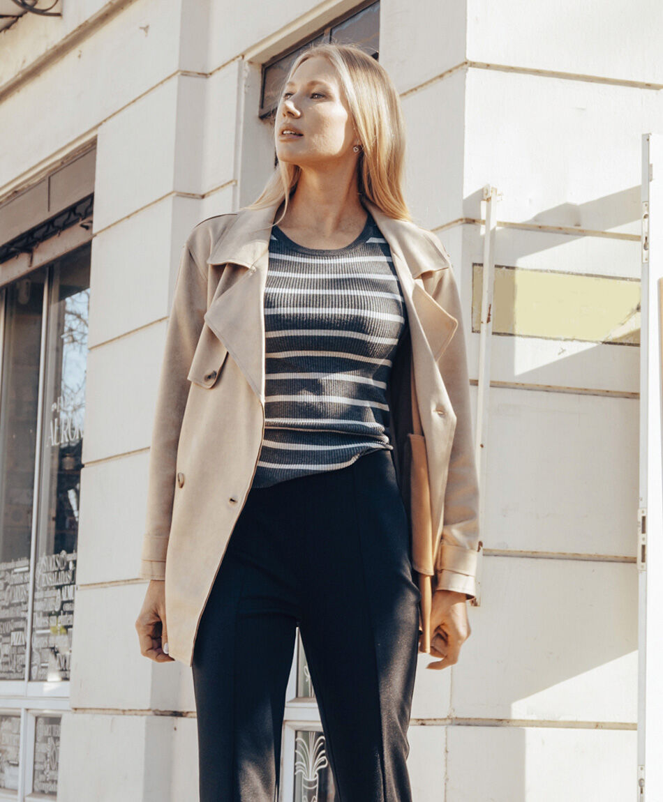 Abrigo mujer trench liso beige