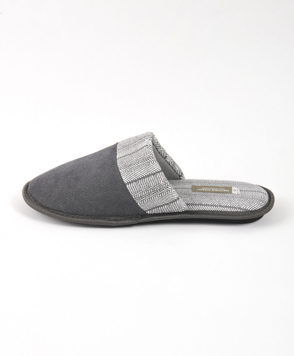 Pantufla hombre dise&ntilde;o espiga